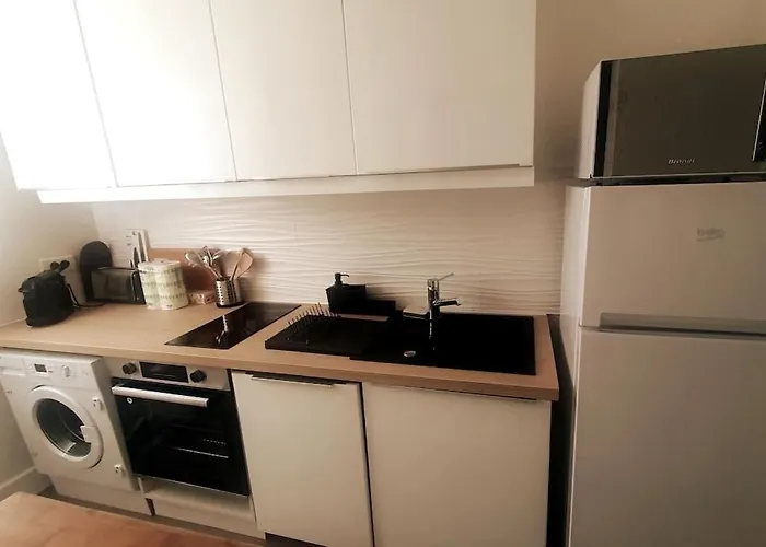 T2 Moderne ,Design, Neuf, Climatise Avec Piscine